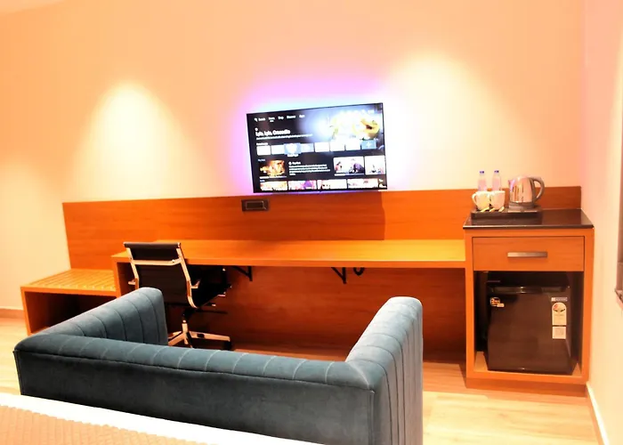 Family Friendly Hotels Vantage Inn, Near Us Consulate Gachibowli Hyderabad