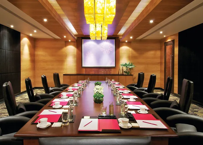 Vivanta Hyderabad, Begumpet